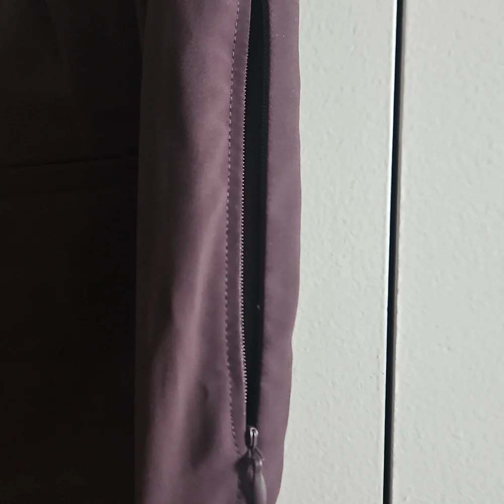 NWT MM Lafleur Colby Pants OrigamiTech Size 6 In Acai - Picture 5 of 6